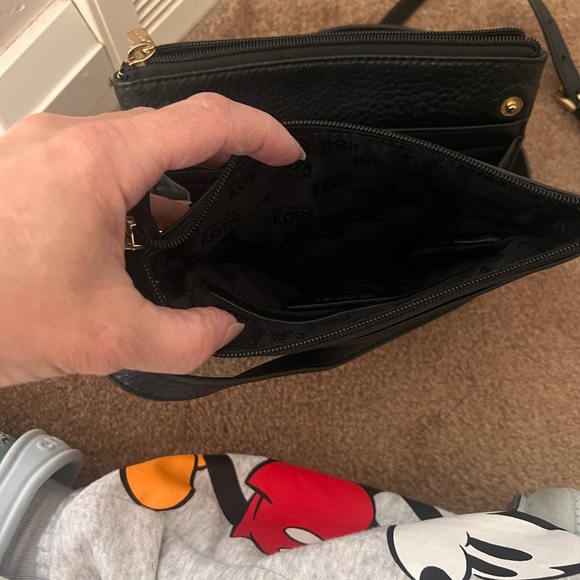 Michael Kors black cross bag brand new never used - Picture 3 of 5